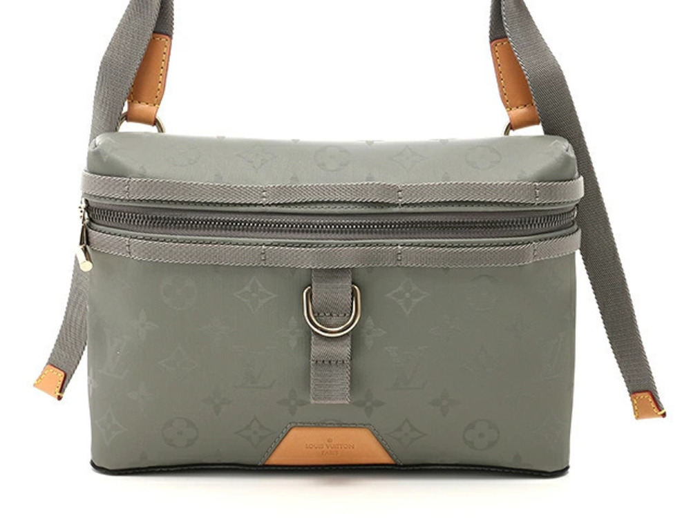 LOUIS VUITTON Bag Shoulder Messenger Monogram Titanium